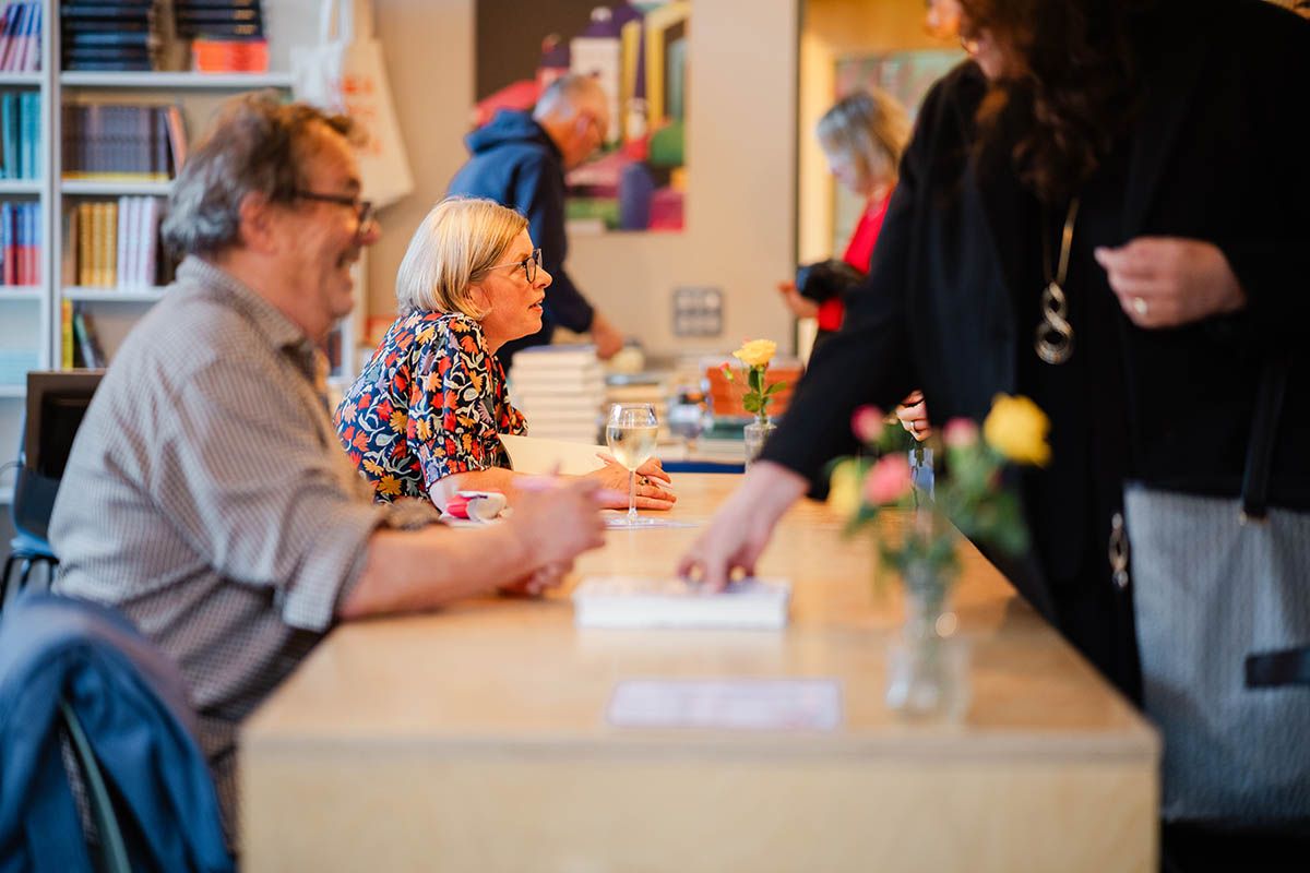 bbf26 book signings 257